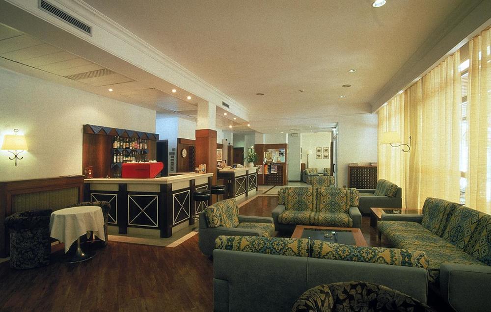 Hotel Lido パッシニャーノ・スル・トラジメーノ エクステリア 写真
